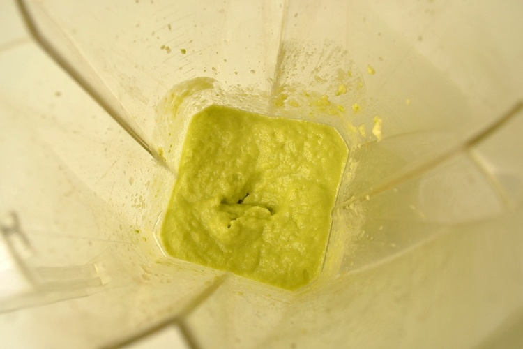 vegan recept sallad majonnäs dressing idé vitlök citron avokado zucchini