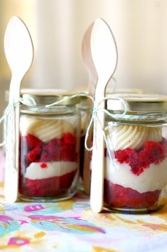 vackra-desserter-på-mason burkar