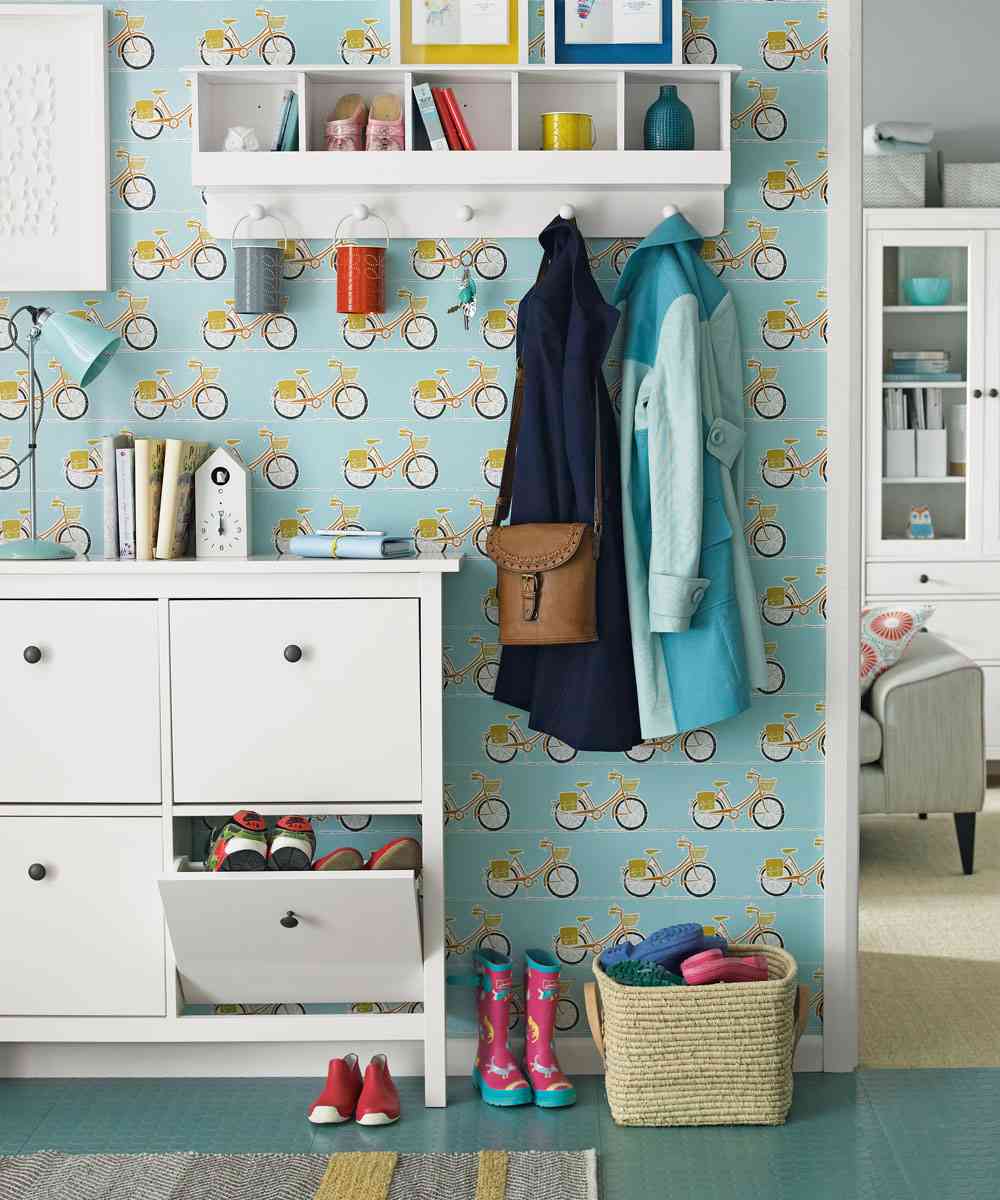 Garderob barnrum DIY skohållare bygg själv instruktioner