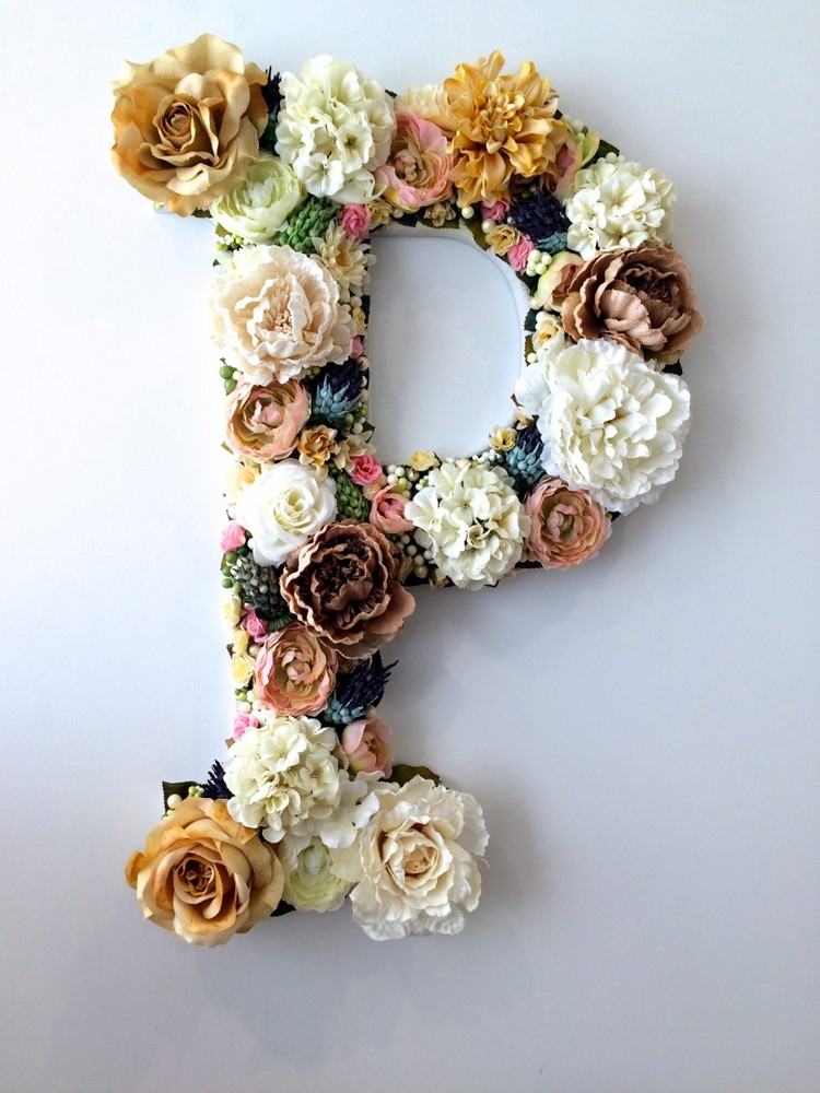 DIY presentidéer för tonårsflickor brev blommor väggdekoration