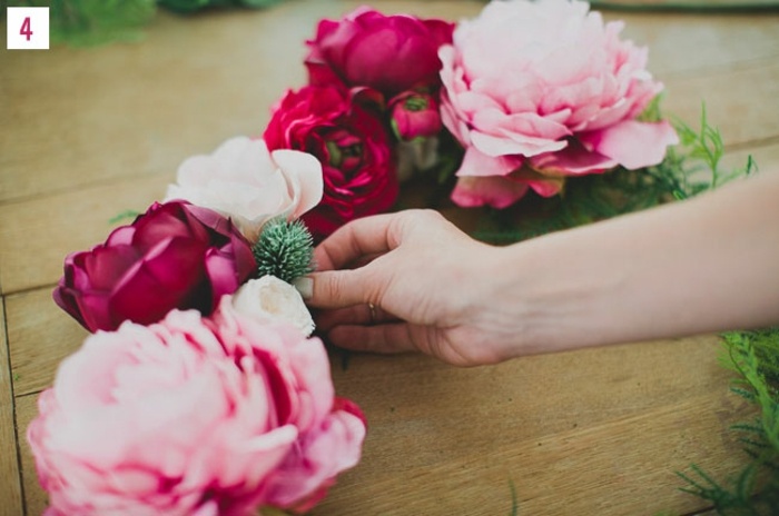 DIY krans av siden blommor bröllop brud känslig dekoration romantiska pioner