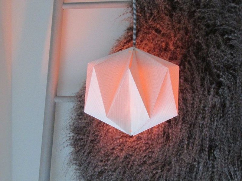DIY-lampa-tapeter-skrot-bygg-själv-idé