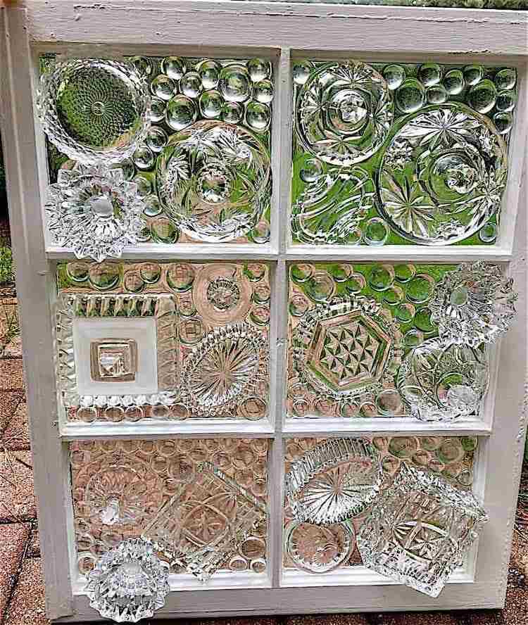Fancy sekretessskärm för trädgård DIY gammalt träfönster dekorerat med glas