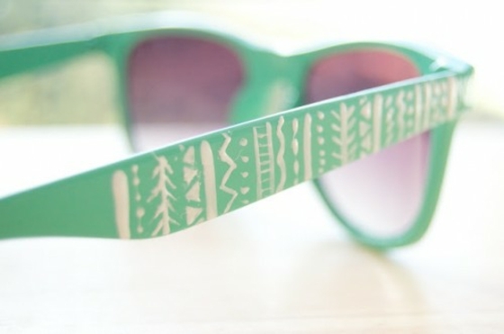 ritning-gröna-solglasögon-DIY-dekoration-med-figurer