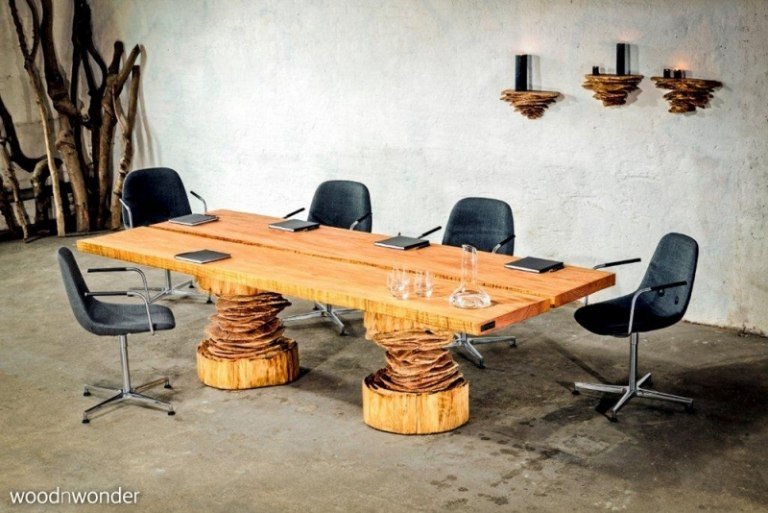 danska-massivt-trä-möbler-matbord-stora-massivt-trä-stolar-betonggolv-konferensbord
