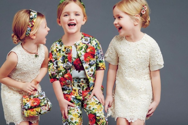 Dolce-och-Gabbana-flickor-mode-färgstark-topp