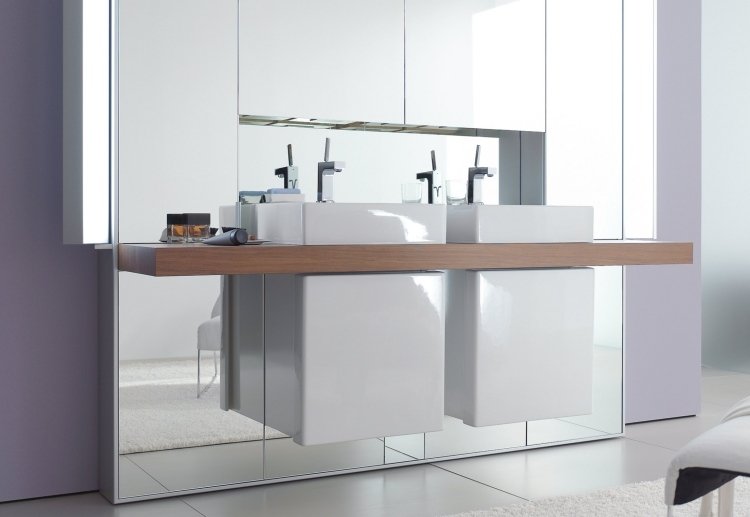 Dubbel handfat med bänkskåp -set-duravit-vit-konsol-spegel-spegel vägg-badrum