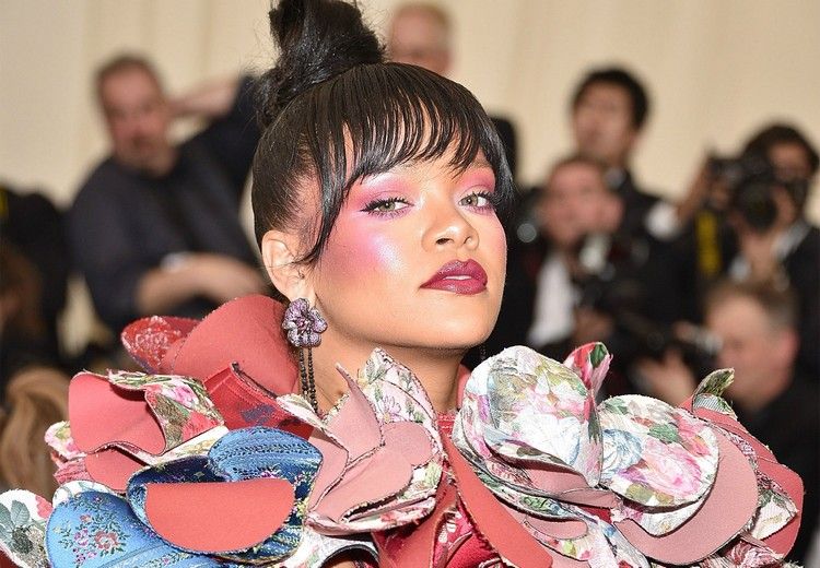Rihanna Makeup Looks 2017 Draping Makeup Trend Guide