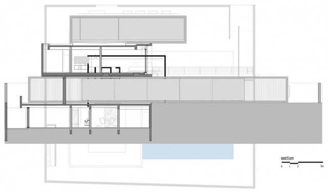 P House-Studio MK 27-tre våningar-källarvy i sektion