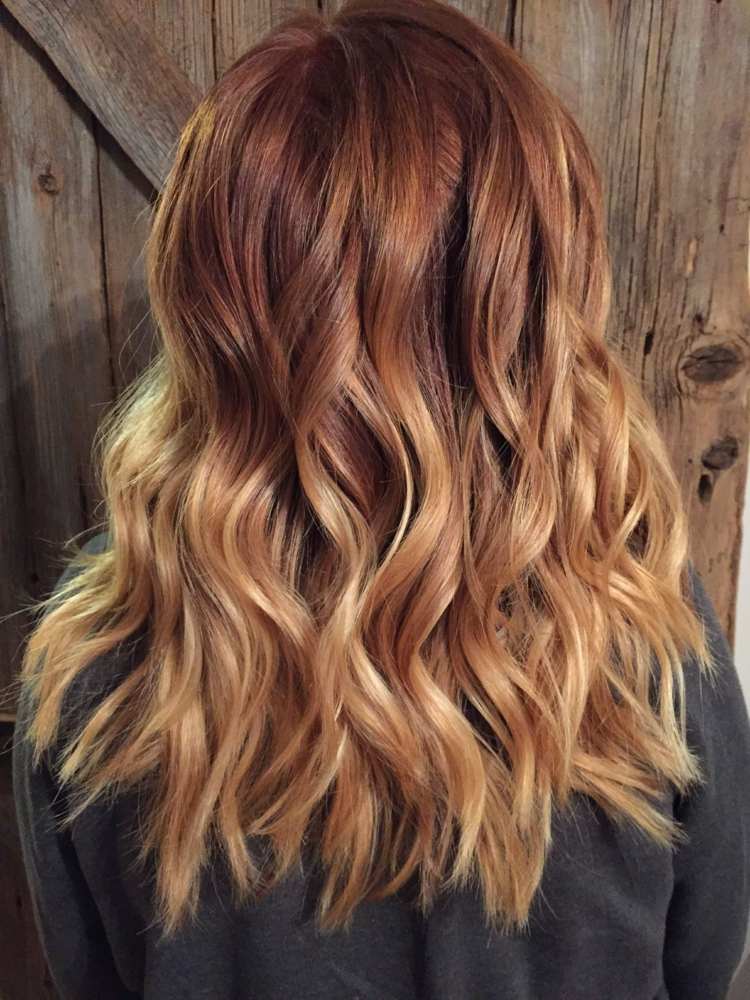 Mörkblont hår kastanjhår färg balayage frisyr idéer kvinnor