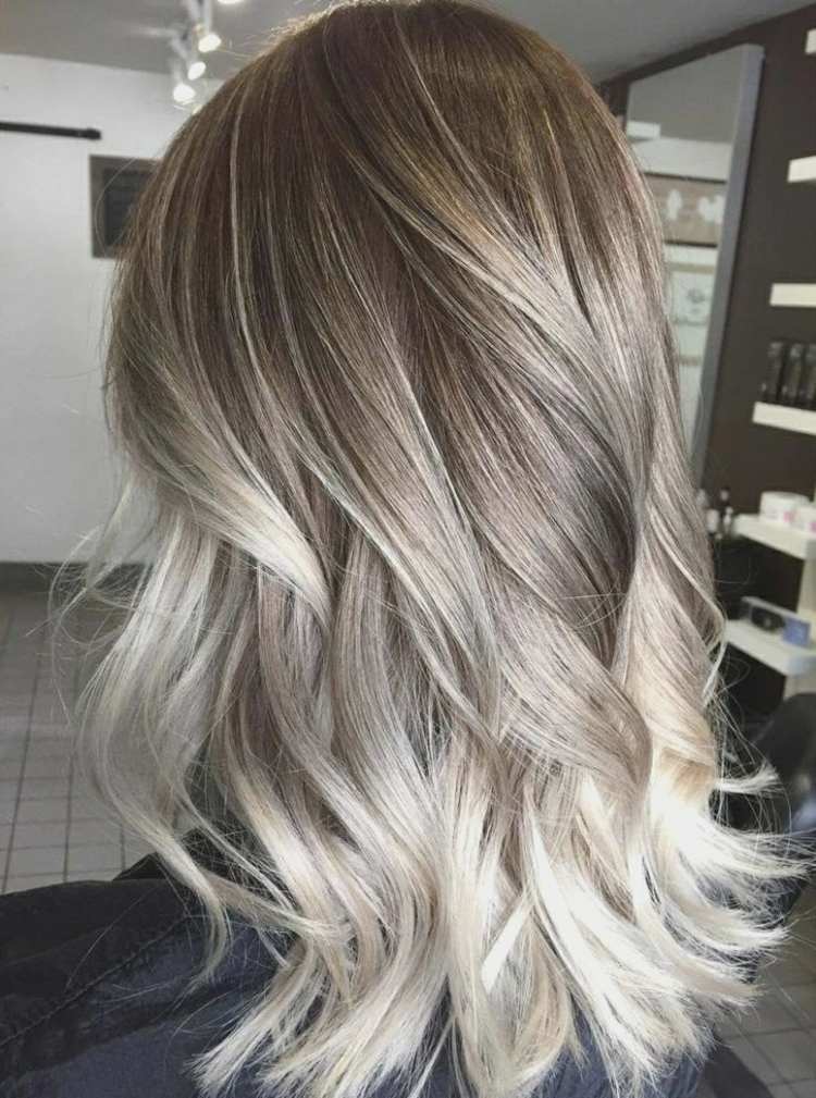 Mörkblond Ash Hårfärg Långt hår Balayage Look Frisyridéer Dam