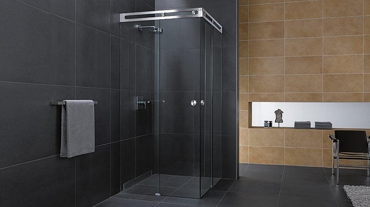 duschvägg-glas-skjutdörrar-duschkabin-badrum-modern-design-antracit-beige