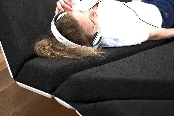 Slappna av soffan för avkoppling-Alexander Rehn