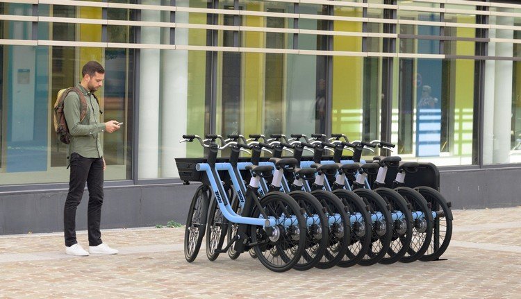 zoov e cykel hyra elcyklar innovativ design stapling cykelställ tar fototrottoar