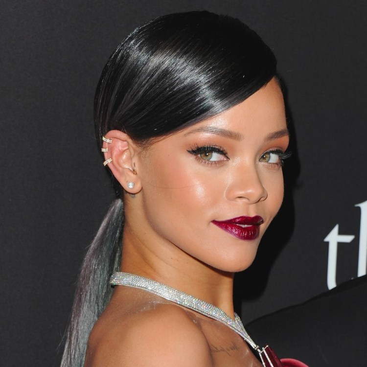 Rihanna Make Up Looks Ear Cuff Örhängen att klippa