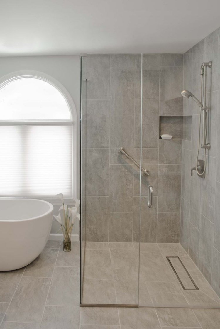 Duschkabin -badkar-fristående-duschvägg-montering-glas-dörr-blomma-vas-fönster