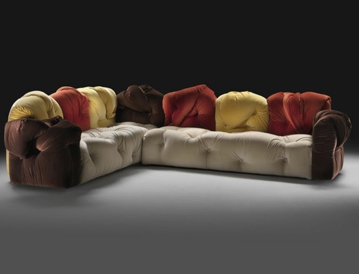 Designer soffa med en ovanlig design