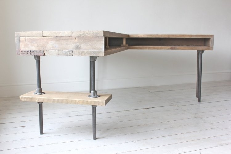 hörn-skrivbord-bygg-själv-idéer-euro-pall-rör-industriell stil-metall