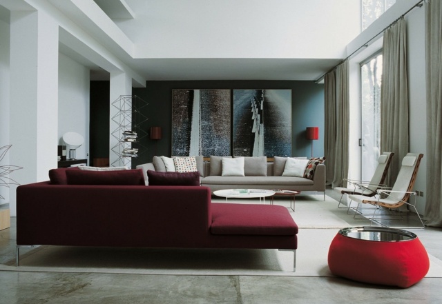 Körsbärsröda soffa designidéer väggdesign original