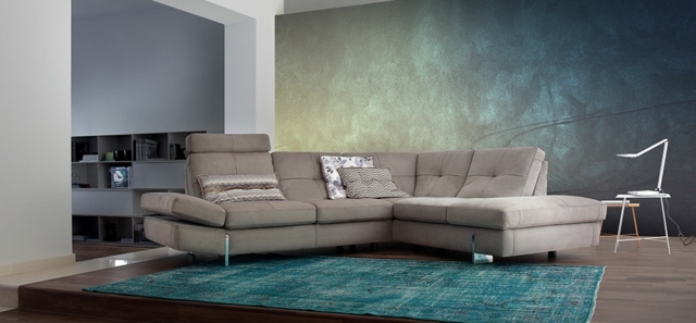Ryggstöd beige metall turkosblå matta för att sätta upp vardagsrum