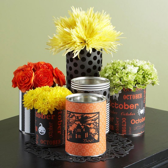 Bordsdekorationsidéer med mallar-för Halloween-gör-det-själv blommavaser-metallburkar