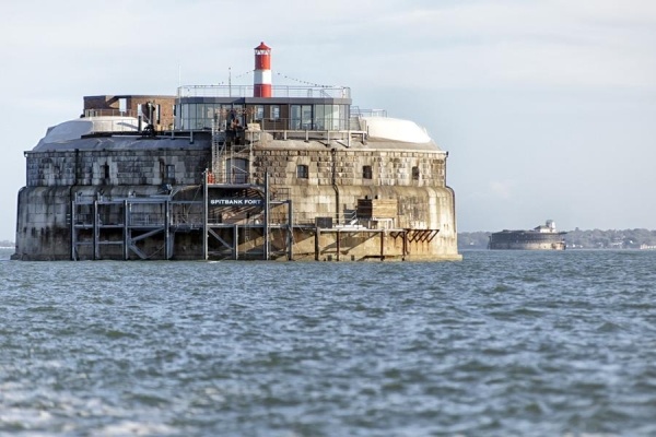 stenblock konstruktion spitbank fort hotell i havet som en marin fästning
