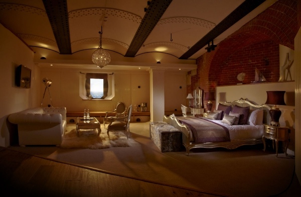 sovrum elegant spitbank fort hotell i havet som en marin fästning