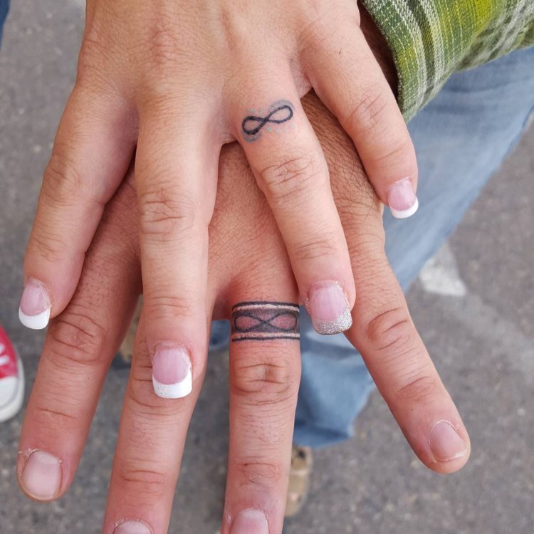 vigselring tatuering oändlighet symbol betydelse