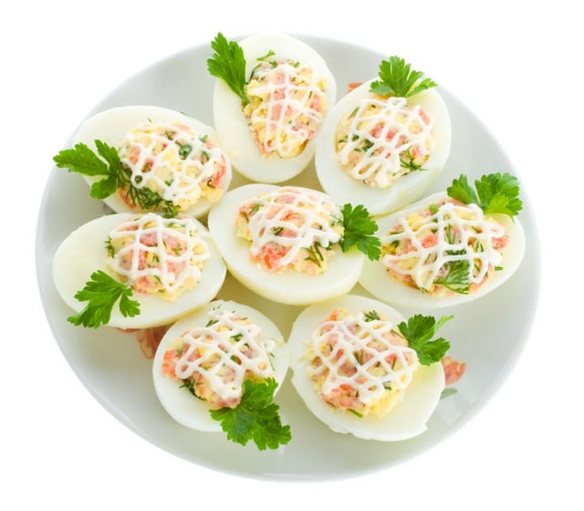 Förbered ägg Ankaägg Lax Salami persilja Recept påsk