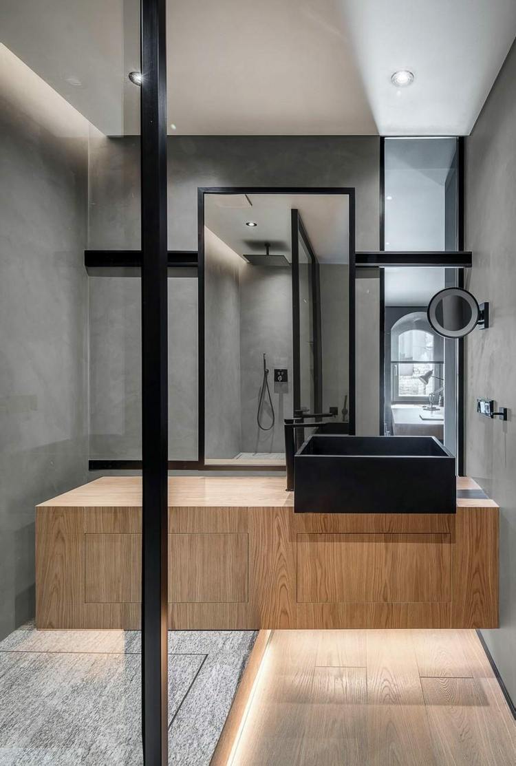 pushka lägenhet badrum grå svart badrum inredning trä