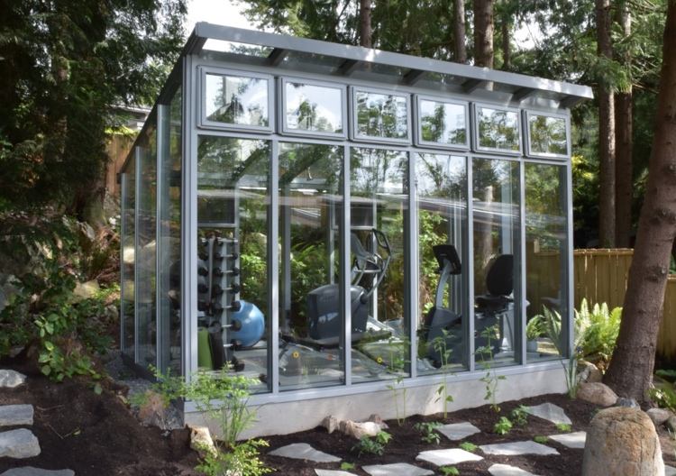 Trädgårdshus i glas med tak