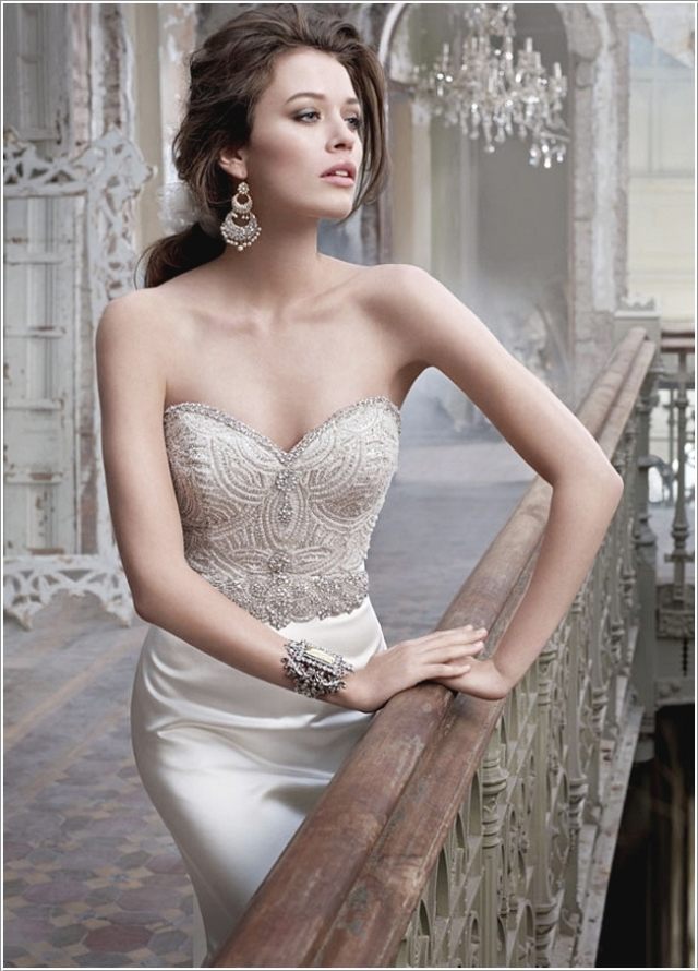 chic-klänning-pärla-dekoration-idé-nära-bild-bröllop