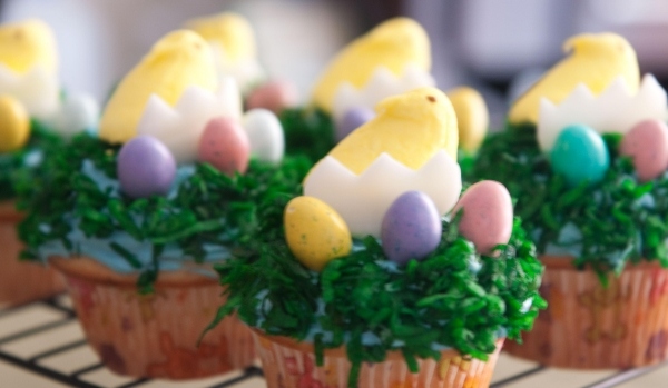 Påskrecept kakor cupcake chick färger