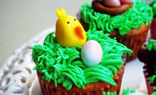 Chick Egg Cupcakes Grön kokosgräs Vanilj kex