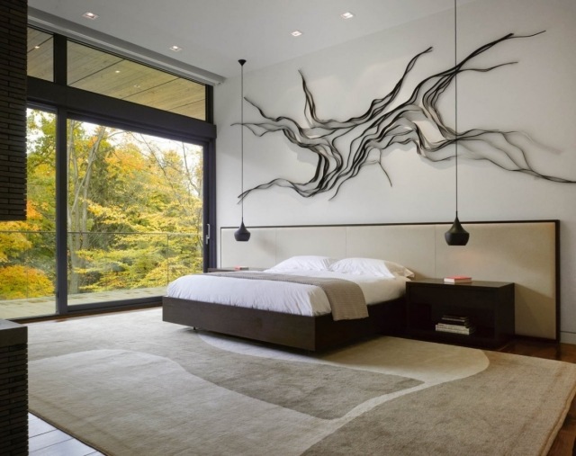 modernt sovrum beige bruna skjutdörrar balkong väggdekoration