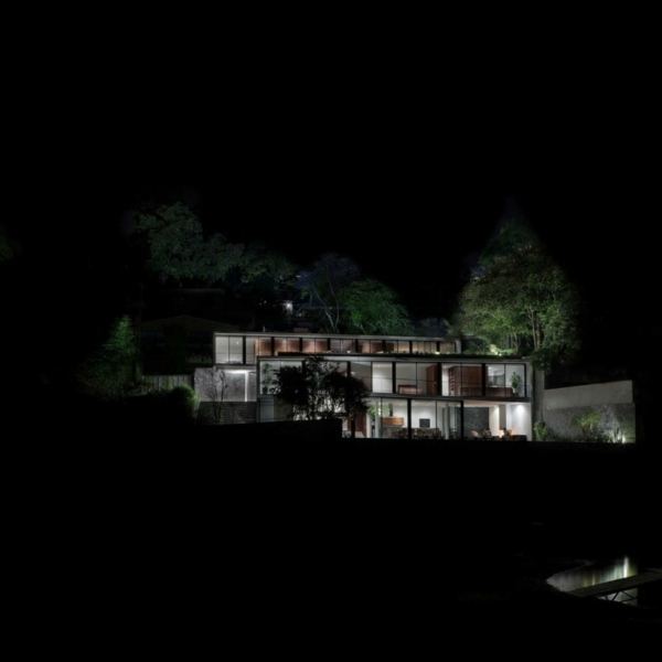 casa-diaz-magisk-belysning-på natten