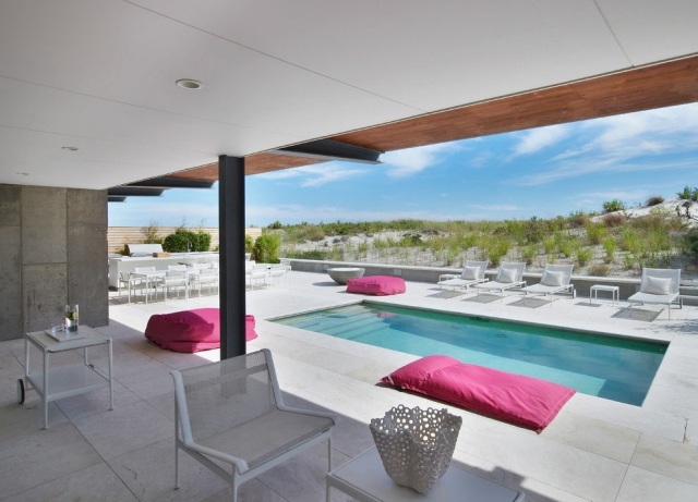 terrass pool strand villa lounge område