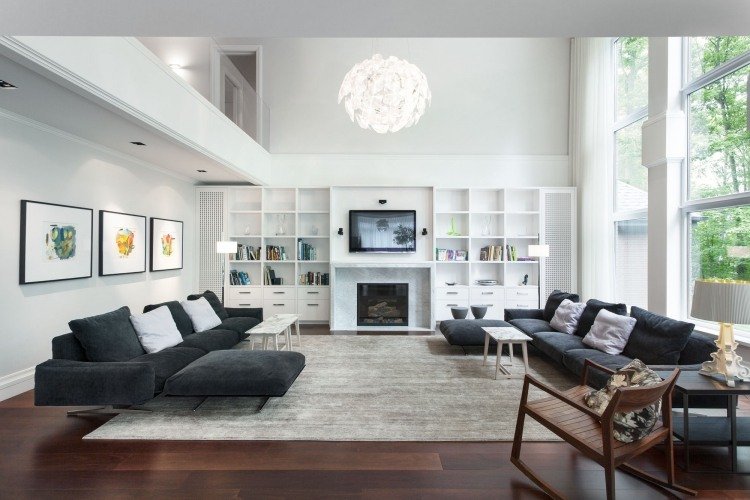 modernt-vardagsrum-soffa-idéer-svart-vitt-trä golv-hus-loft
