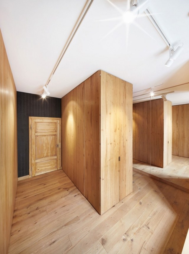 Renoverat hus-extraordinärt-skräddarsytt-levande-atmosfär-inre-väggar-trä
