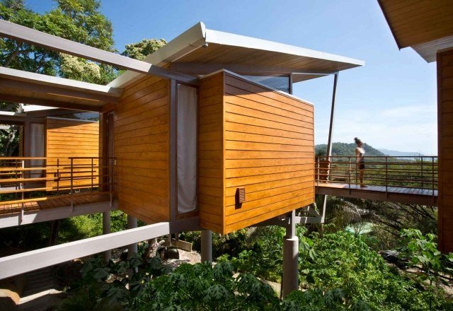 Kusthusarkitektur i skogen Costa Rica Stilla kusten