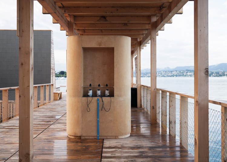 trä-paviljong-zurichsee-hårtork-badpaviljong