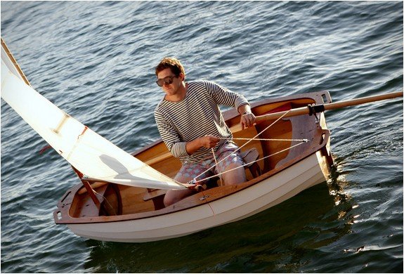 segling träbåt solglasögon hobby