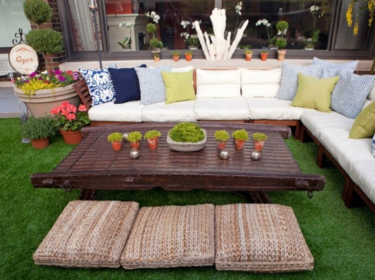 trädgård lounge för att koppla av gräsmatta sittdyna kasta kuddar hörnsoffa