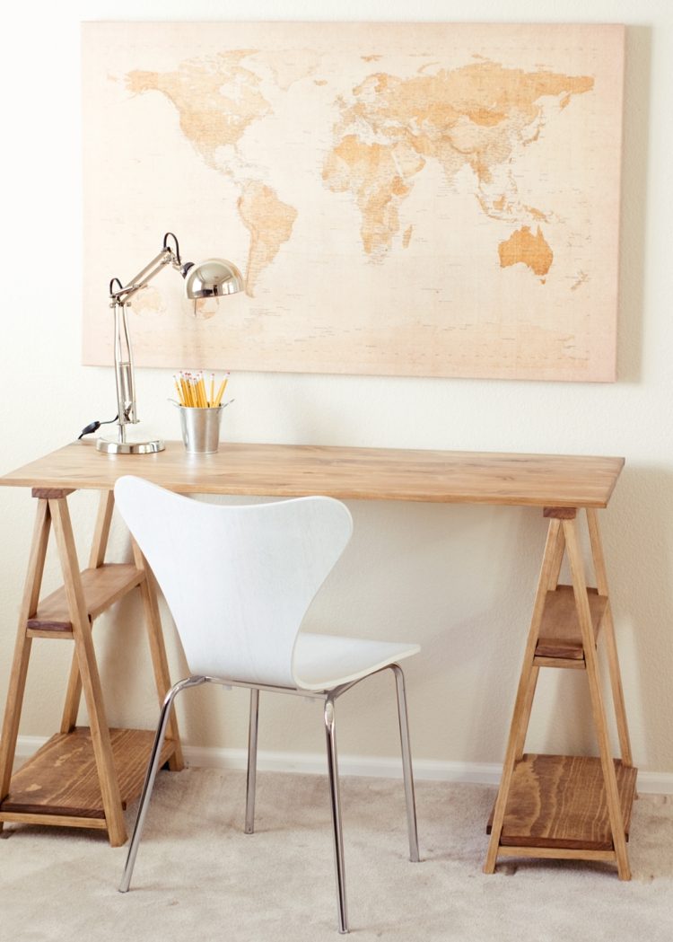 skrivbord-bygg-trä-material-stöd-bock-hylla-modern-stol-vägg-dekoration-världskarta