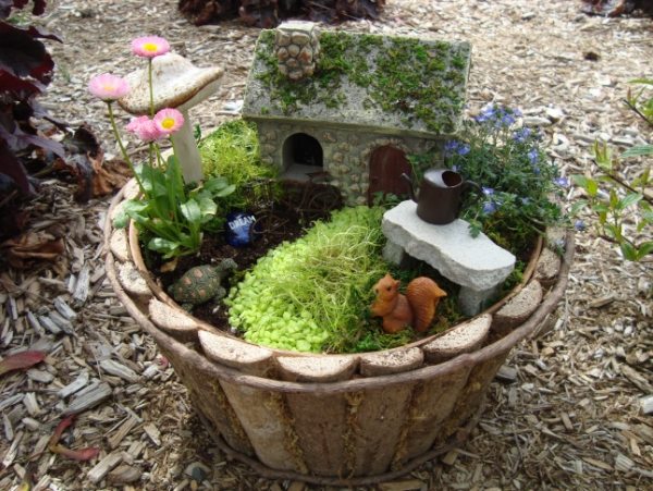 Mini trädgårdsmink själv idé hus behållare