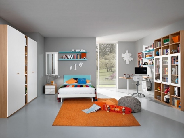 Idéer-design-teeanger-rum-element-accent-orange-grå-vägg-måla-golv