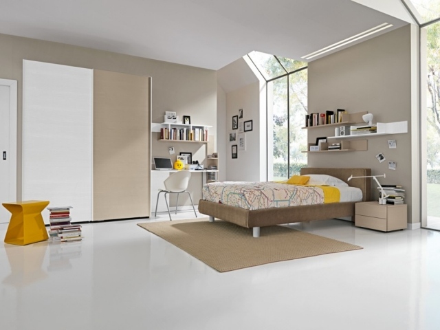 Mogna-möblering-idéer-ungdom-rum-inbyggt-i-garderob-skrivbord