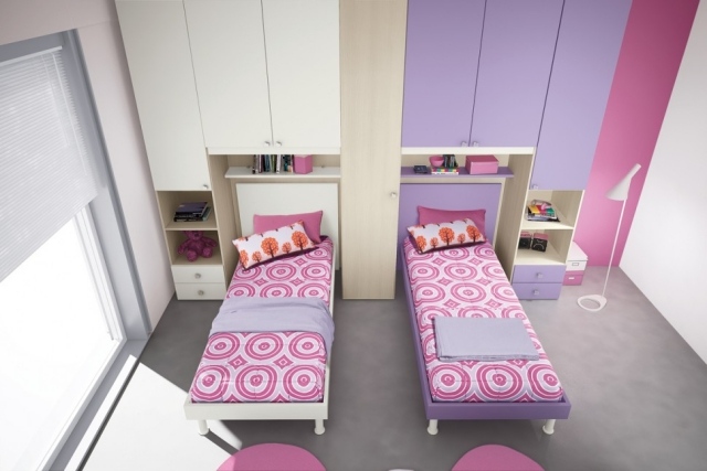 Ungdomsrum-syskon-sängar-tjej-hem-textilier-väggfärg-lila