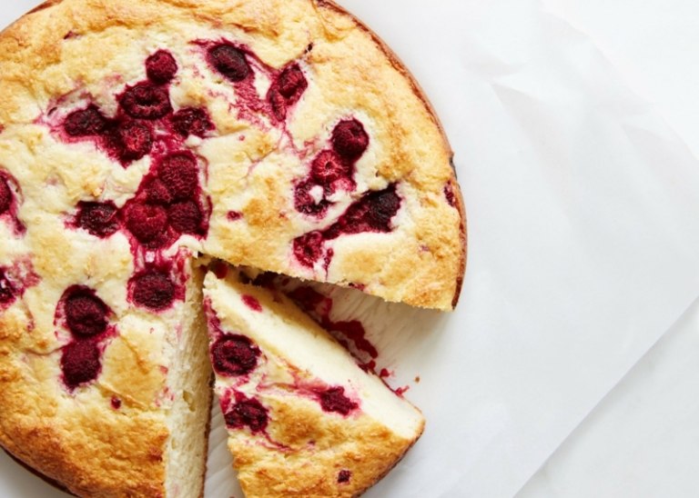 desserter enkla hallonkvarkkaka fruktig deg instruktioner