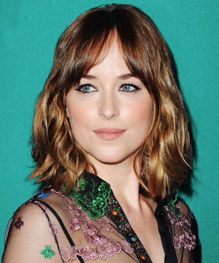 enkla festfrisyrer lugg nyårsafton vågor center avsked center avsked dakota johnson